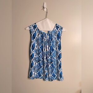 Calvin Klein Women’s Sleeveless Blouse | Blue, White, & Black | Size: S